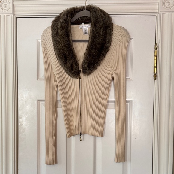 Anne Klein Cream Cardigan with Faux Fur Collar - Picture 1 of 4